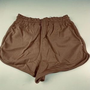 TIE WAIST RUNNER SHORT